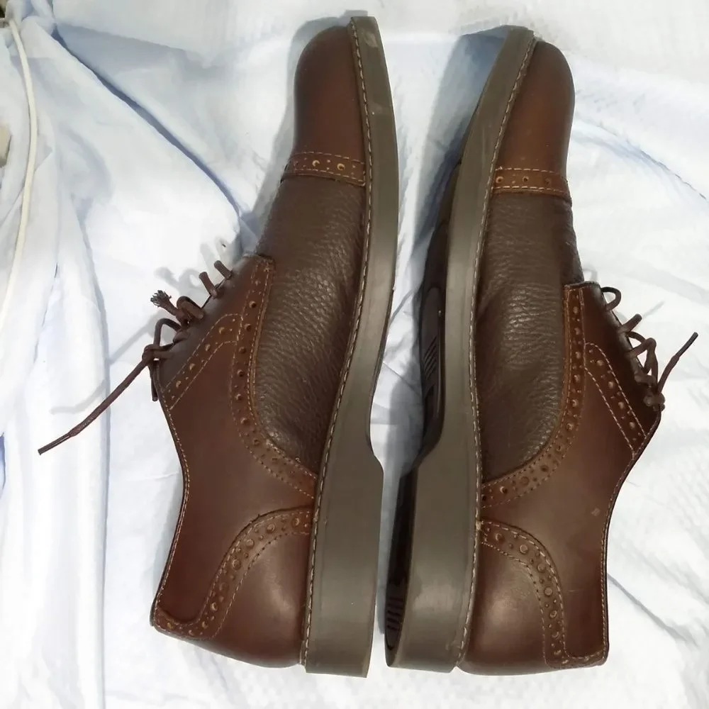 G.H. BASS & Co Parrish brown leather lace up 11D